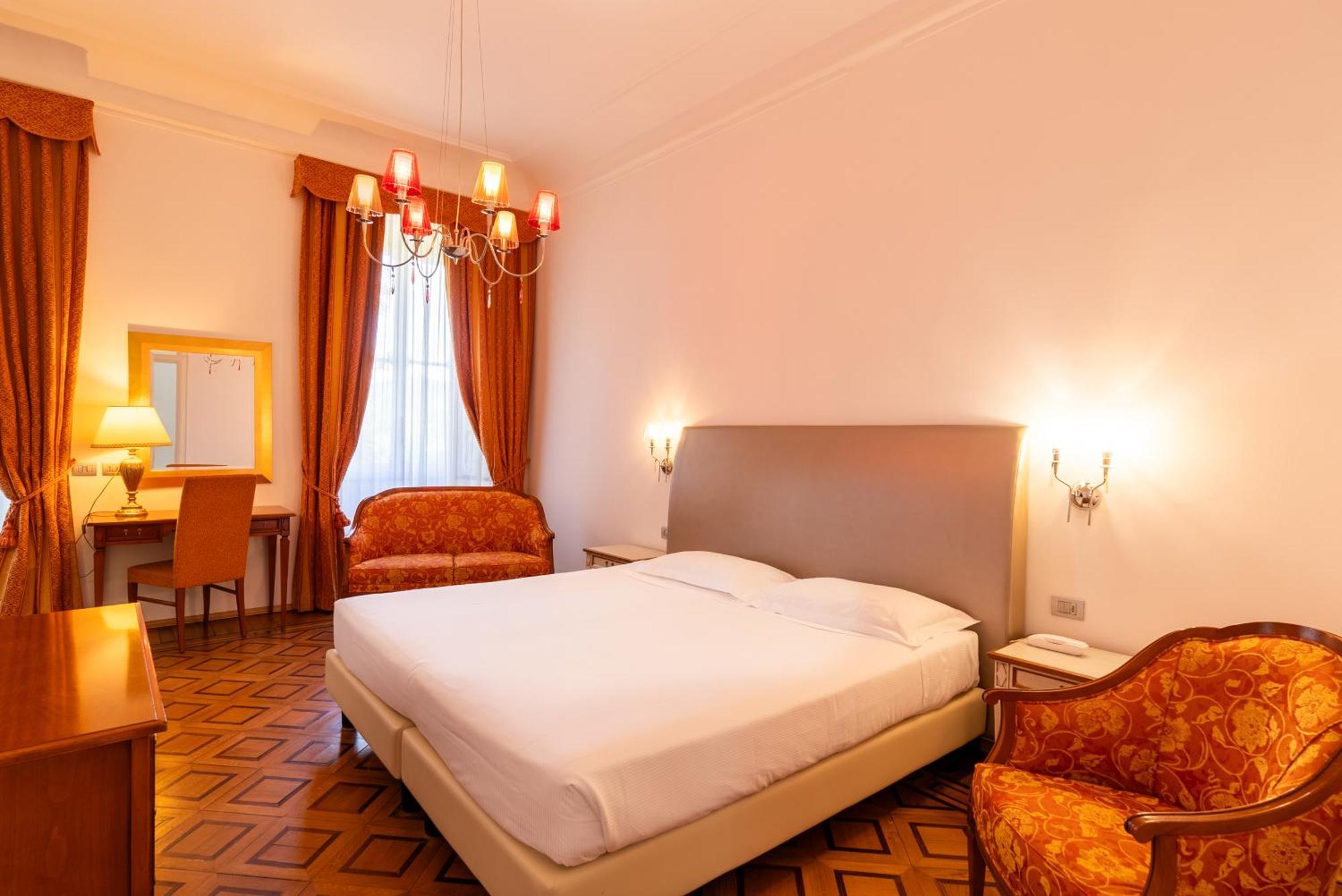 Hotel Borghi