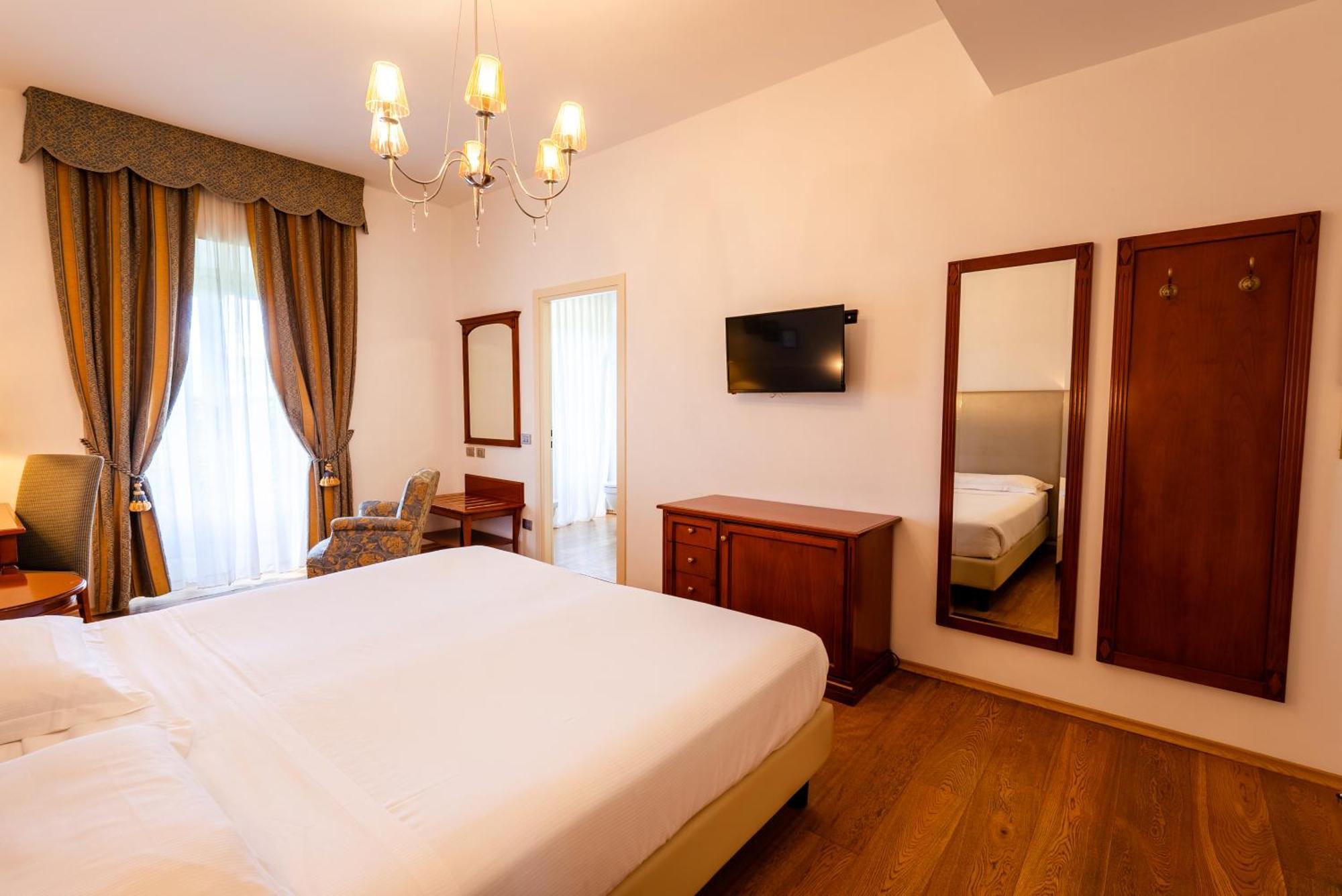 Borghi Hotel Varano Borghi